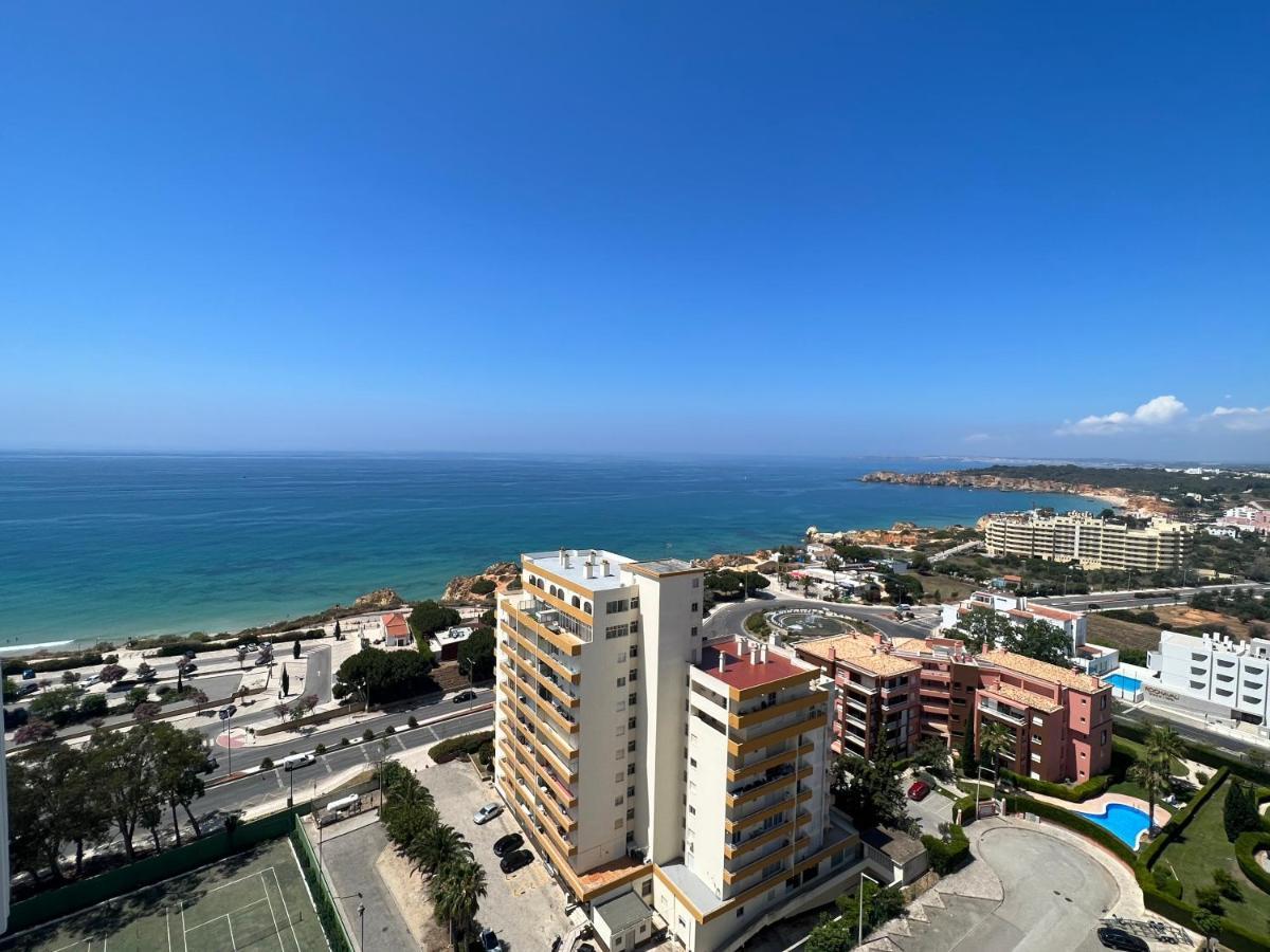 Top Ocean View Apartment - Amazing Sunset - Modern Style - Pool & 200M To Beach Portimao Bagian luar foto