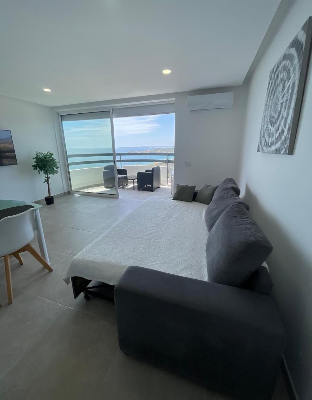 Top Ocean View Apartment - Amazing Sunset - Modern Style - Pool & 200M To Beach Portimao Bagian luar foto
