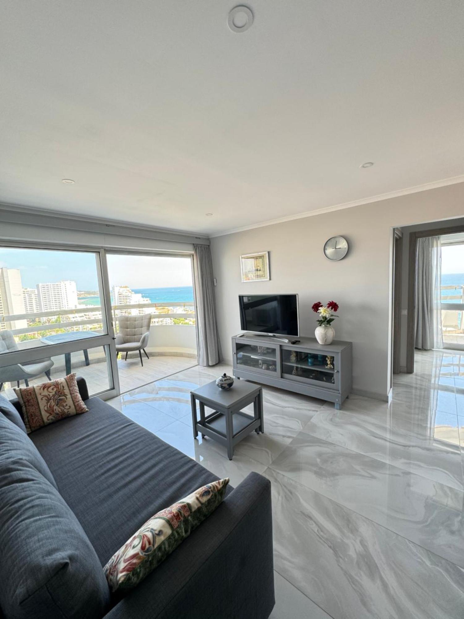 Top Ocean View Apartment - Amazing Sunset - Modern Style - Pool & 200M To Beach Portimao Bagian luar foto