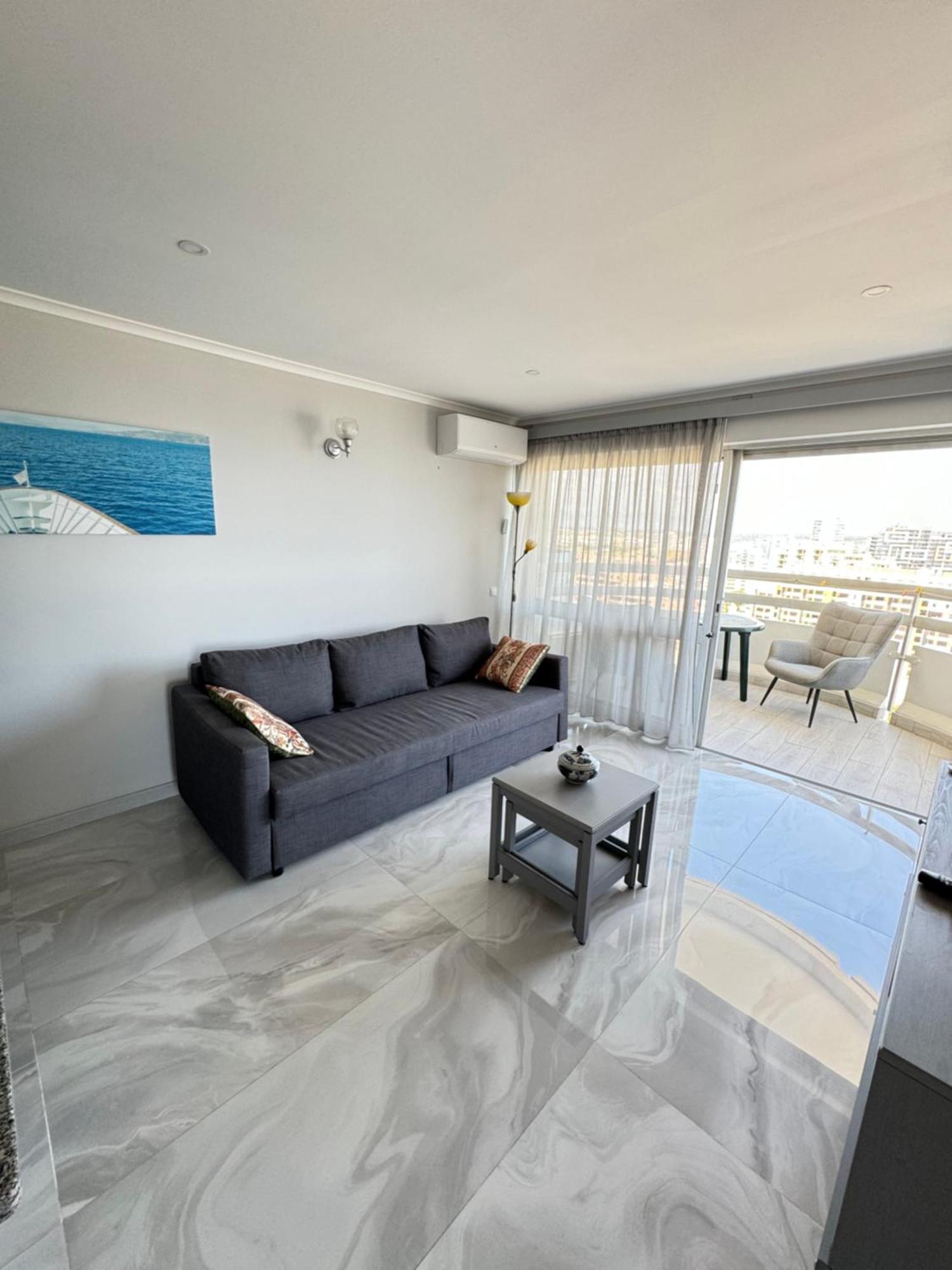 Top Ocean View Apartment - Amazing Sunset - Modern Style - Pool & 200M To Beach Portimao Bagian luar foto