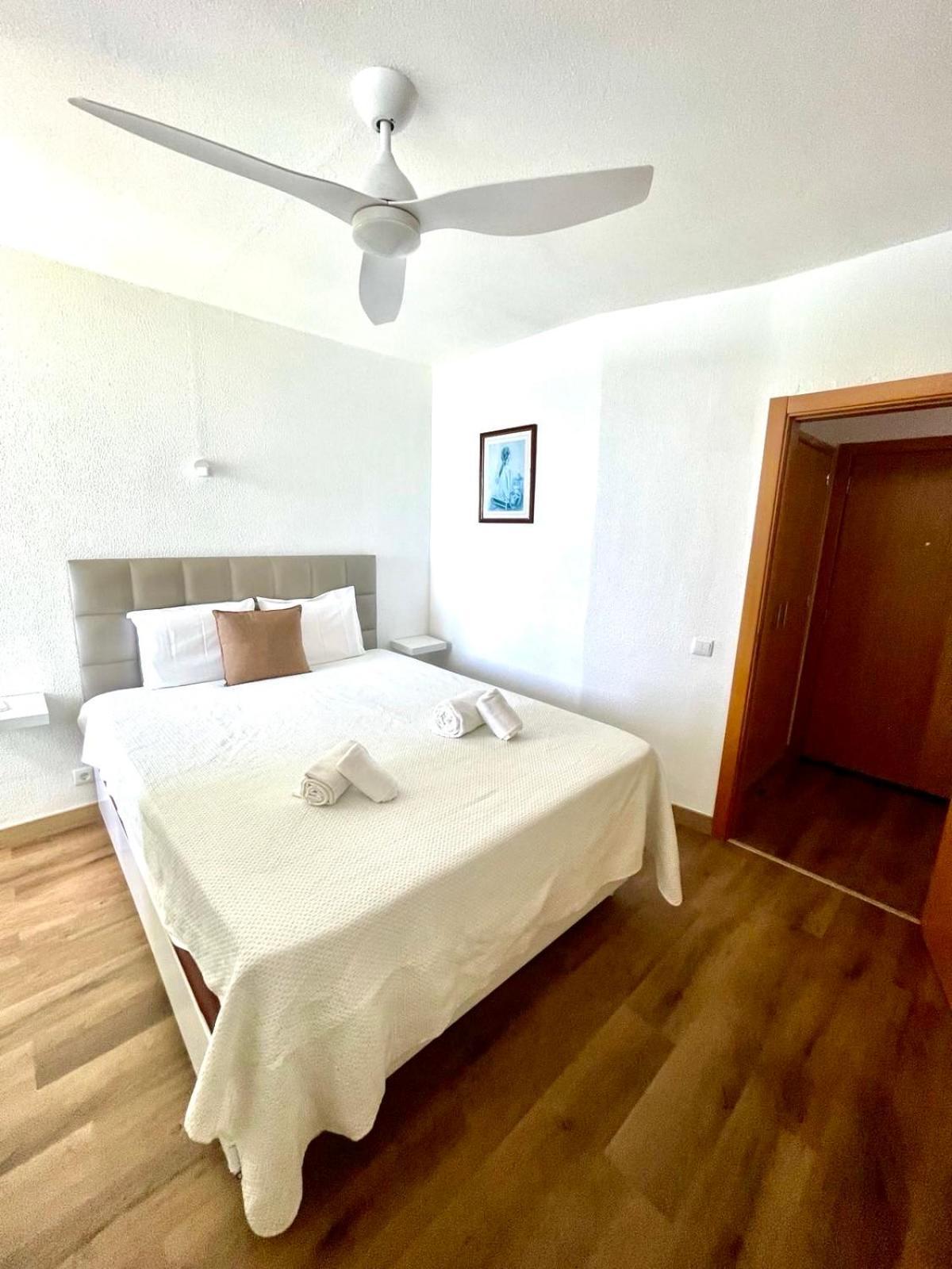 Top Ocean View Apartment - Amazing Sunset - Modern Style - Pool & 200M To Beach Portimao Ruang foto
